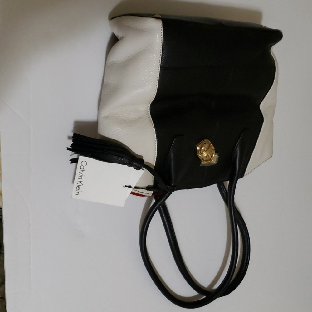 Calvin Klein Leather Handbags Blk/Wht/Red - Picture 3 of 7
